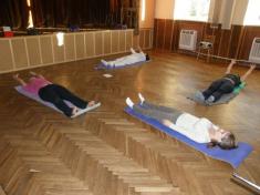 Cvičení jógy říjen 2011